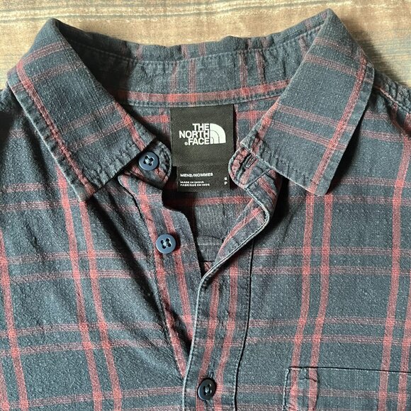 North Face Button Up Shirt - Picture 4 of 4